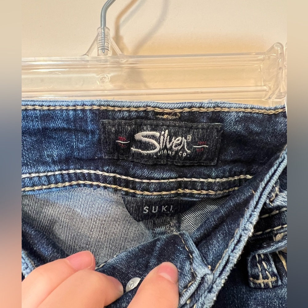 Silver Jeans Co - image 4